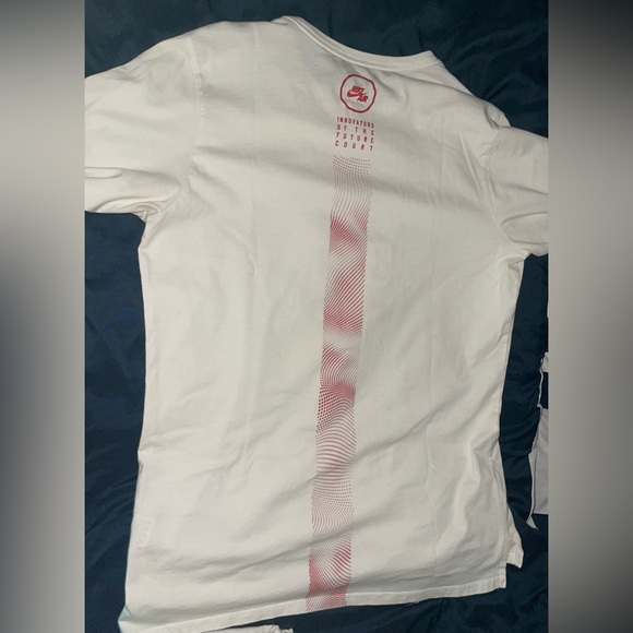 Nike T-shirts - Picture 8 of 11